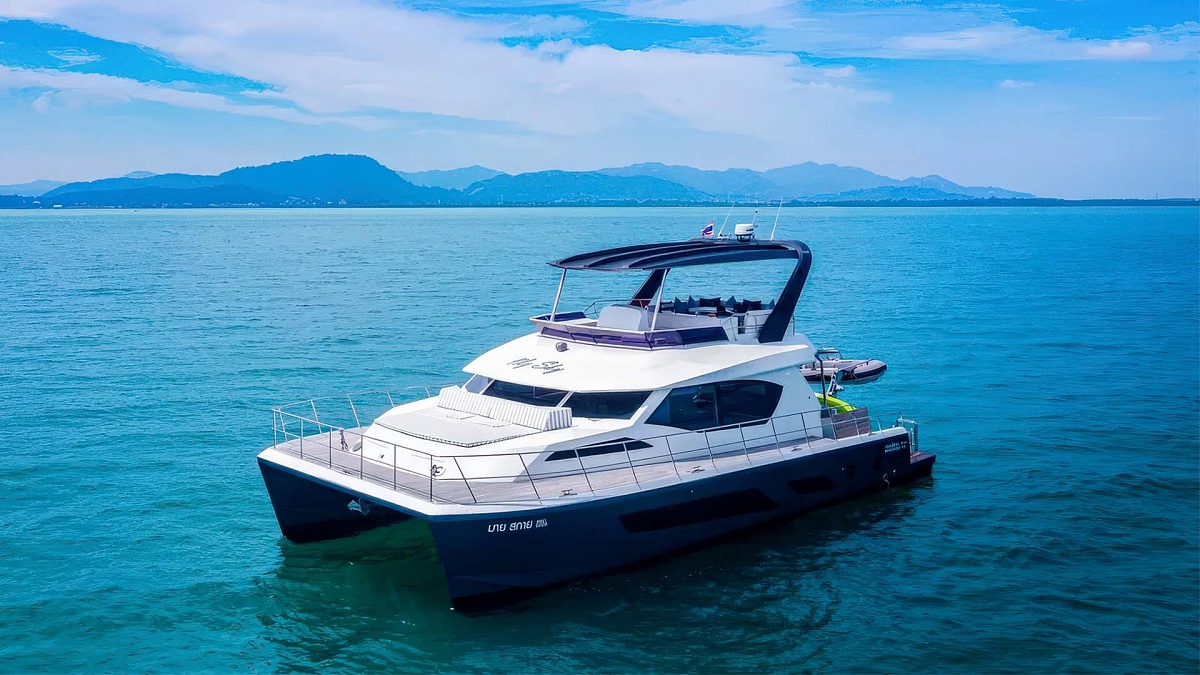 Power Catamaran 53